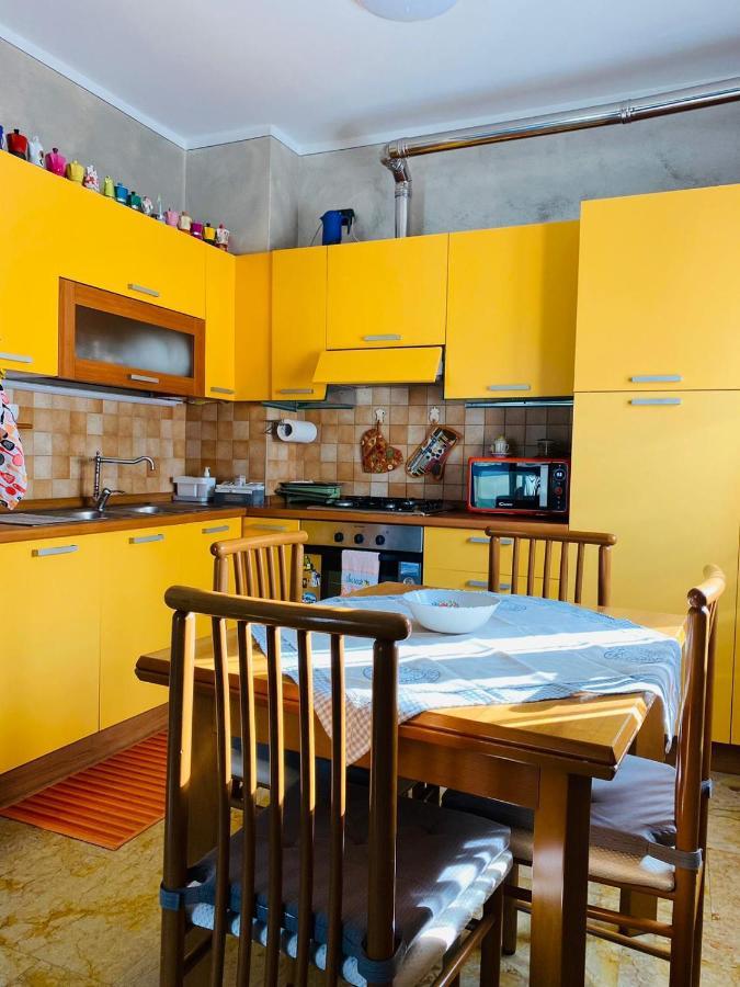 Myhouse Apartment Sulzano Bagian luar foto